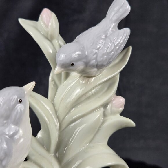 Porcelain Music Box Two Birds Perched on Greenery Green Blue Cream Vintage - Picture 12 of 15